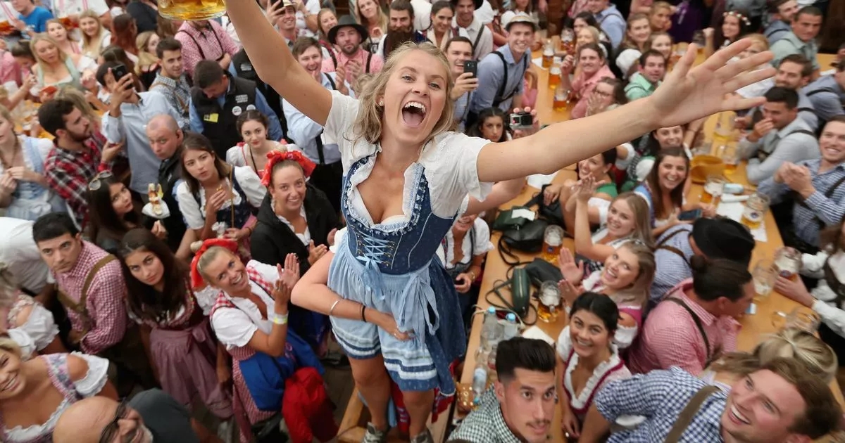 Popularne europejskie miasto, w którym świętuje się Oktoberfest, oferując kufle za 2,65 euro – i nie jest to Monachium