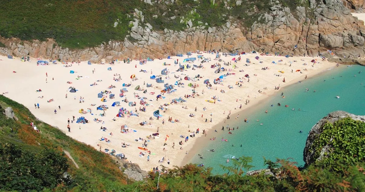 Schöner Strand in Großbritannien kann es mit der spanischen Küste aufnehmen – weißer Sand und klares Wasser