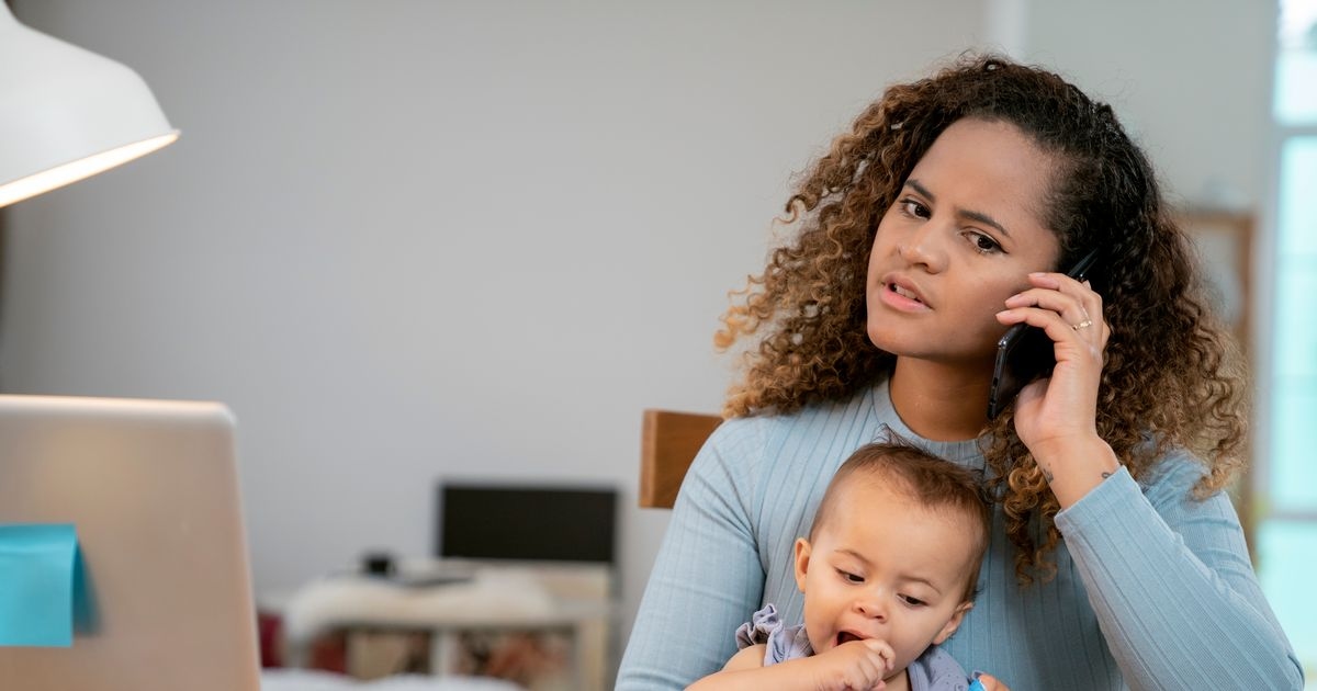 Выплаты пособий HMRC в размере 173 фунтов стерлингов в месяц или более для некоторых родителей