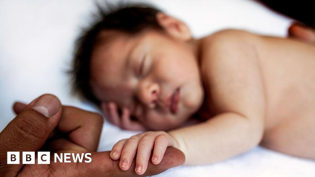 Clínicas de fertilidade devem interromper tratamentos não comprovados, alerta órgão de fiscalização