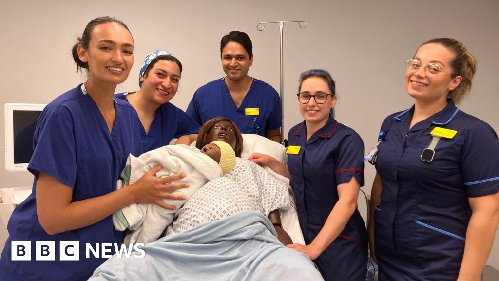 Lab 'revolutionising' maternity training - NHS