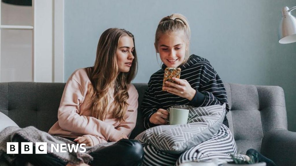 Lib Dems willen gezondheidswaarschuwingen op sociale media voor tieners