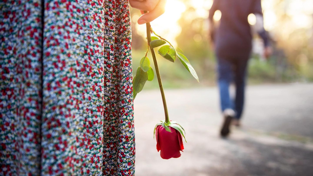 Relationship crisis: The most common reason why men suddenly fall out of love