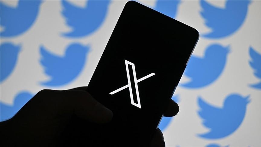 X will now have AI write community notes