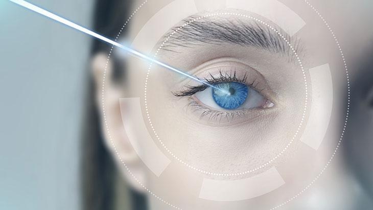 Une méthode délicate qui vous fera oublier vos lunettes ! Elle se pratique par une incision de 3 à 4 mm.