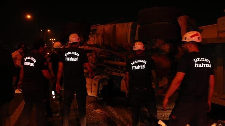 In Şanlıurfa kam es zu einem schweren Verkehrsunfall! Ein Lastwagen verwandelte die Gegend in ein Kriegsgebiet.
