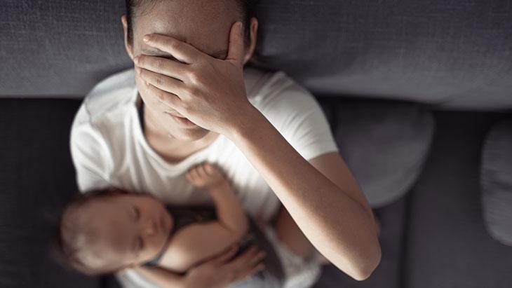 7 nouvelles mères sur 10 souffrent de dépression post-partum ! Elle peut durer jusqu'à 2 ans.