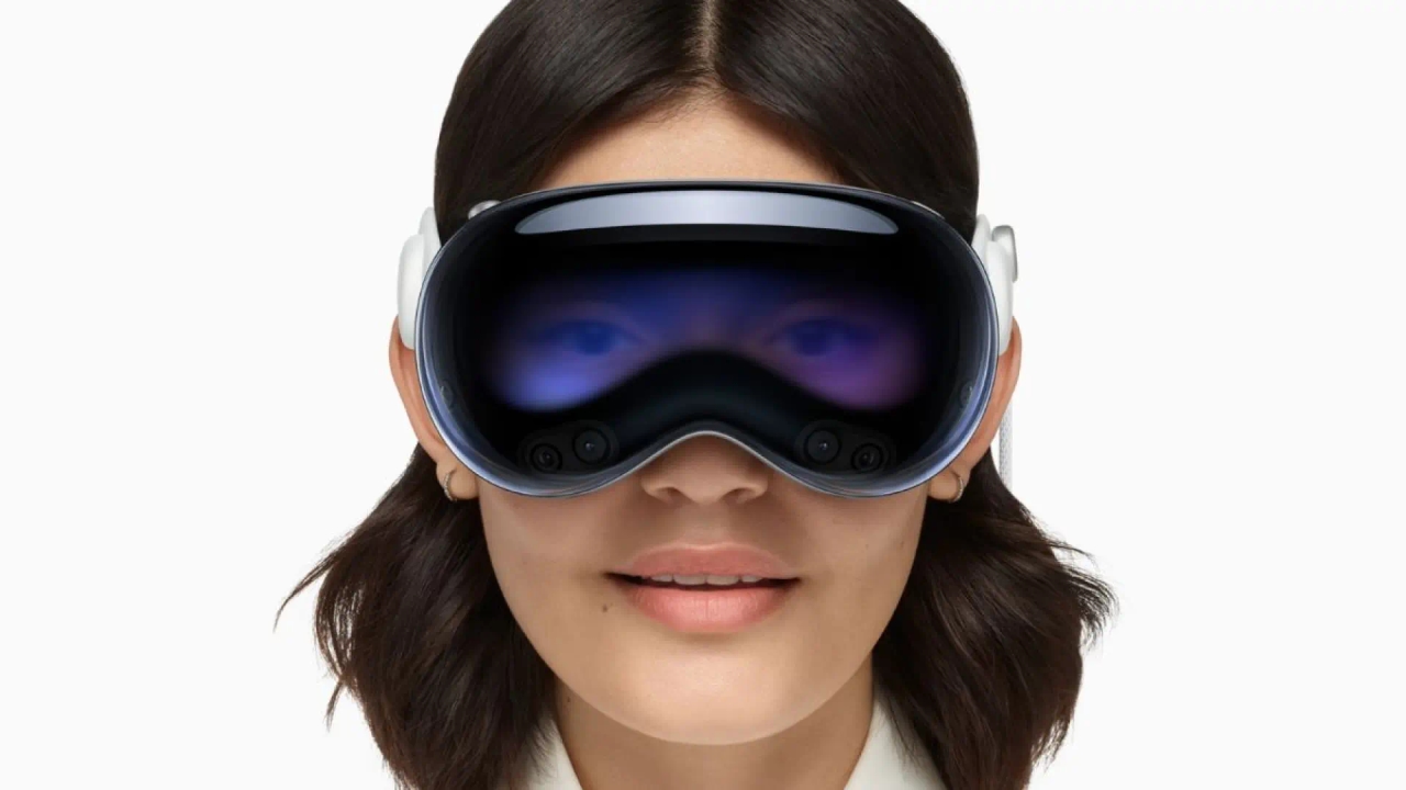 Apple pourrait lancer la deuxième génération de la Vision Pro et ses propres Ray-Ban Meta, selon les rumeurs.