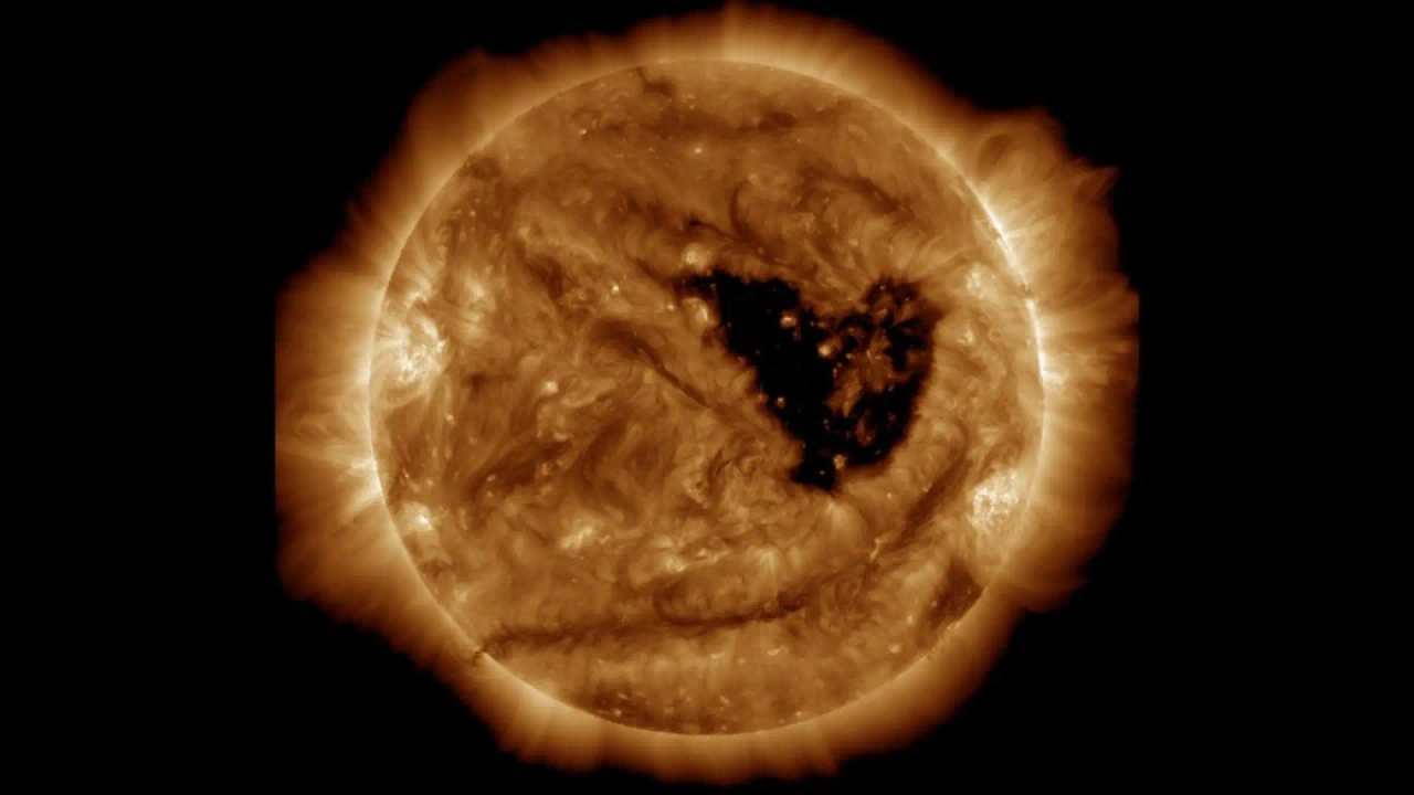 La NASA capture un cœur époustouflant à la surface du Soleil : ce que cela signifie et comment cela nous affecte
