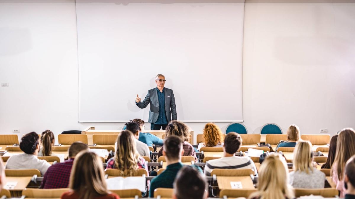 Universidades públicas: o que está por trás da crise financeira trilionária no ensino superior público