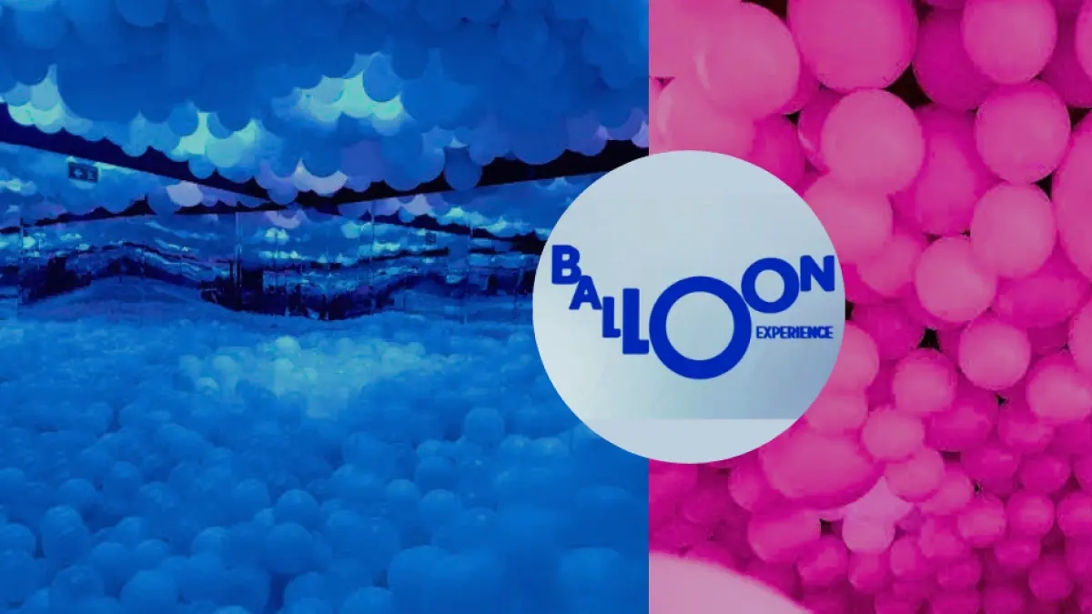 Balloon Experience, ein Immersionsbecken mit mehr als 140.000 Bällen, kommt in Bogotá auf der Plaza Central an.