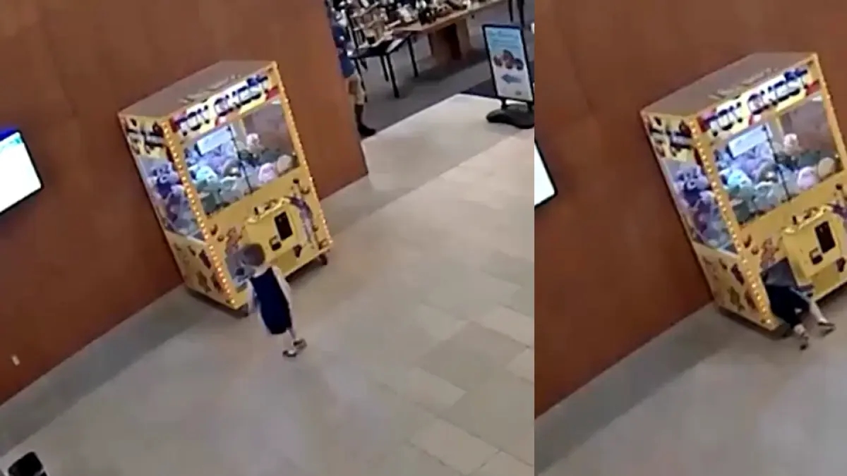 Video | Ein Junge war in einem Stofftier-Verkaufsautomaten gefangen und die Behörden mussten eine Aktion starten, um ihn zu befreien.