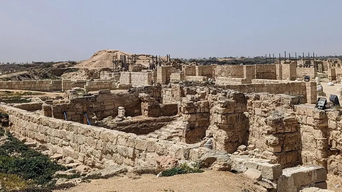 Mısır, UNESCO'nun Dünya Mirası Tehlikesi Altında Listesi'nden bir manastırı çıkarmasını kutluyor: Manastır, şehit Aziz Mena'nın mezarının bulunduğu yer.