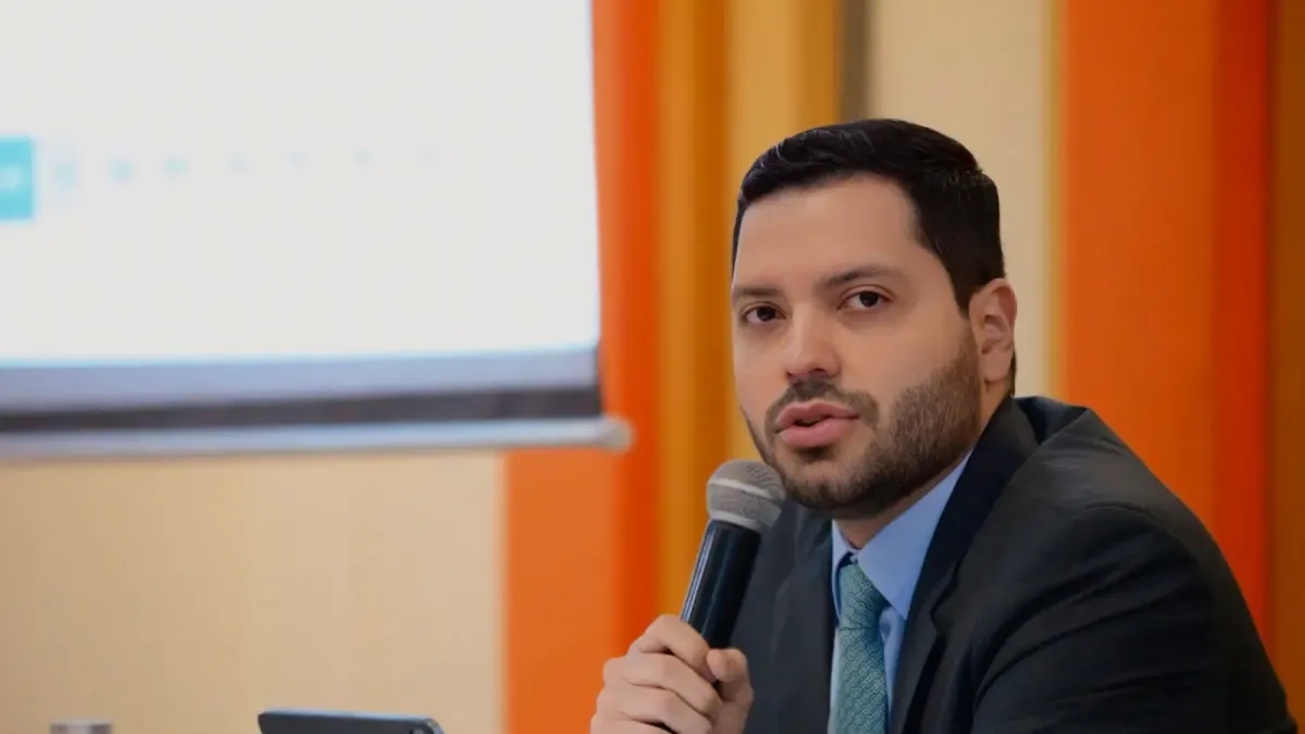 La Corte dei Conti lancia il Geoportale, che consente ai cittadini di monitorare l'avanzamento dei lavori pubblici in Colombia.