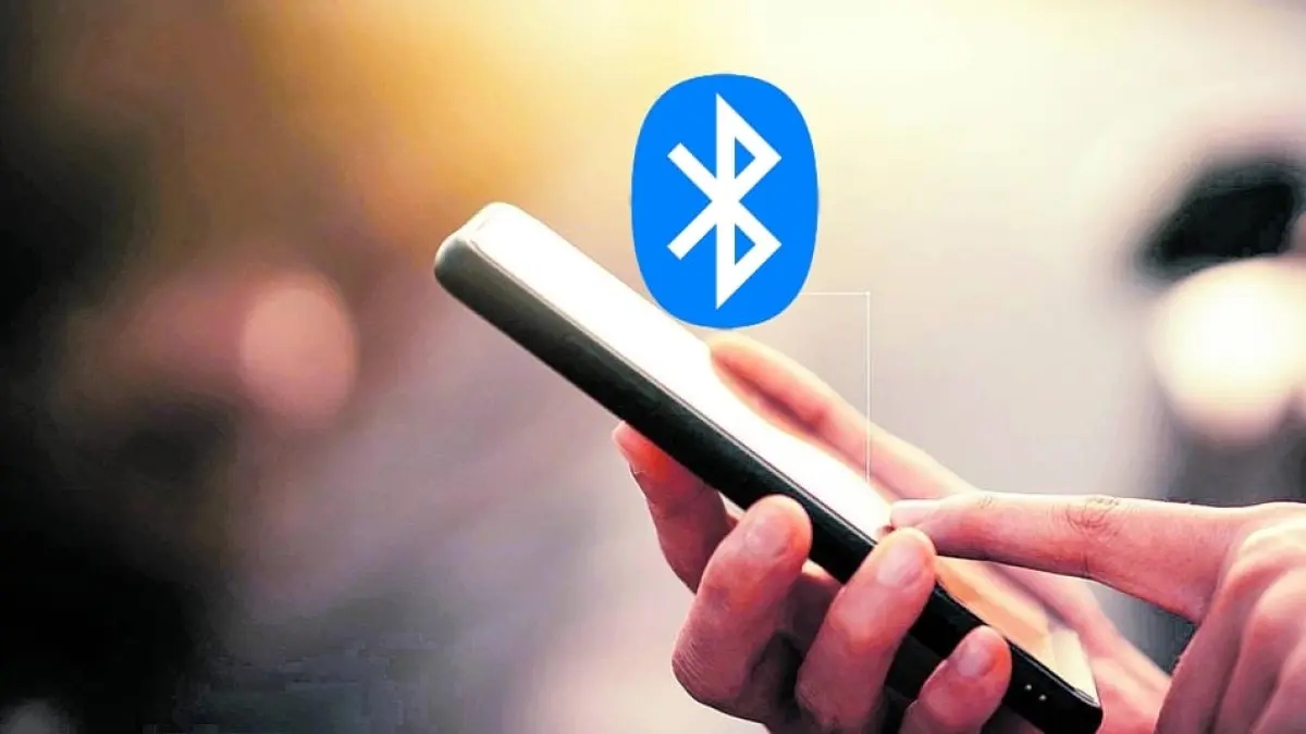 Inviare messaggi senza internet e gratuitamente sarà possibile grazie a BitChat, la nuova applicazione che funzionerà con Bluetooth e che farà concorrenza a WhatsApp.