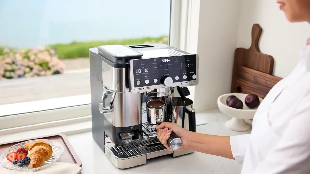 Ninja Luxe Café Premier ES601: Uma cafeteira para quem quer resultados profissionais sem complicações