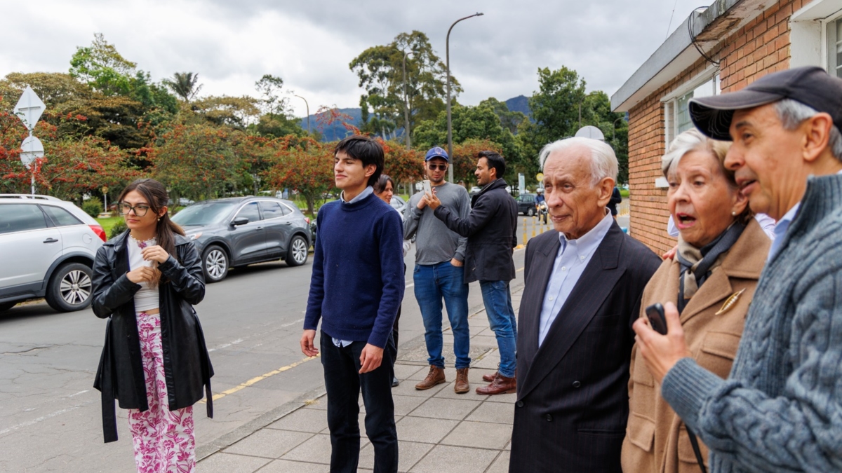 Así es el gran telescopio que el neurocientífico Rodolfo Llinás donó a la Universidad Nacional