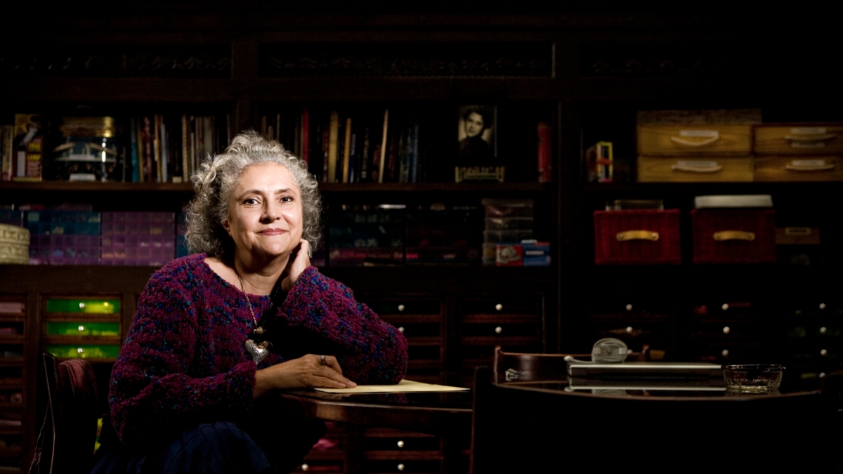 'A arte é a única maneira de desobedecer ao sistema': afirma a escritora Laura Esquivel, uma das convidadas do CELAC.