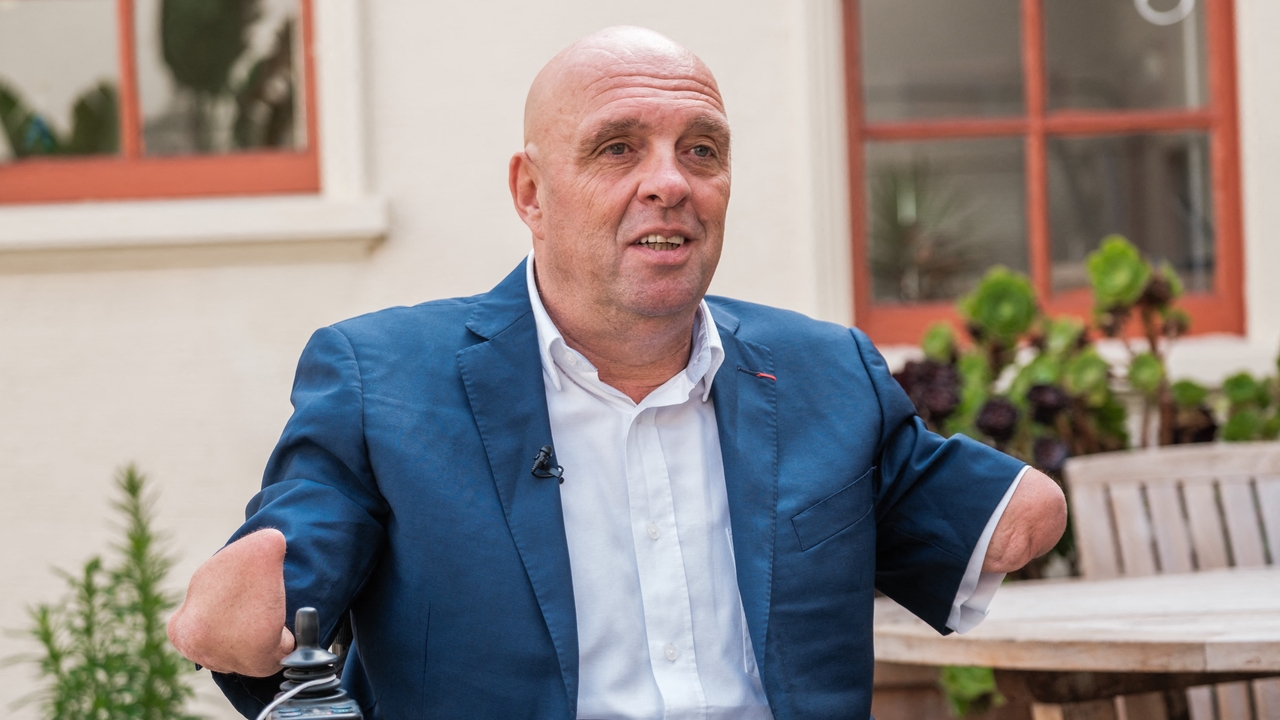 "I become his hands and arms": Suzana, Philippe Croizon's partner, talks about her life as a caregiver