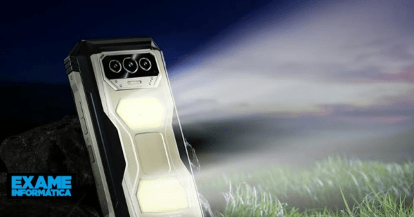 Yeni Doogee cep telefonu dayanıklıdır ve kamp için çift el fenerine sahiptir
