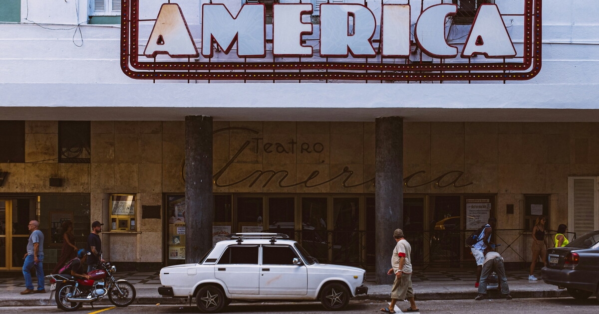 Amerikan Distopyası: Değerlerini İnkar Eden Bir Ülkenin İhanetinin Antolojisi