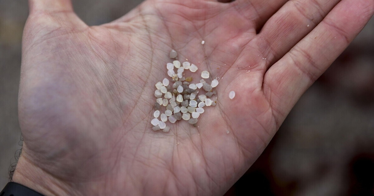 Microplastics overal. Hoe te reageren op een stille invasie