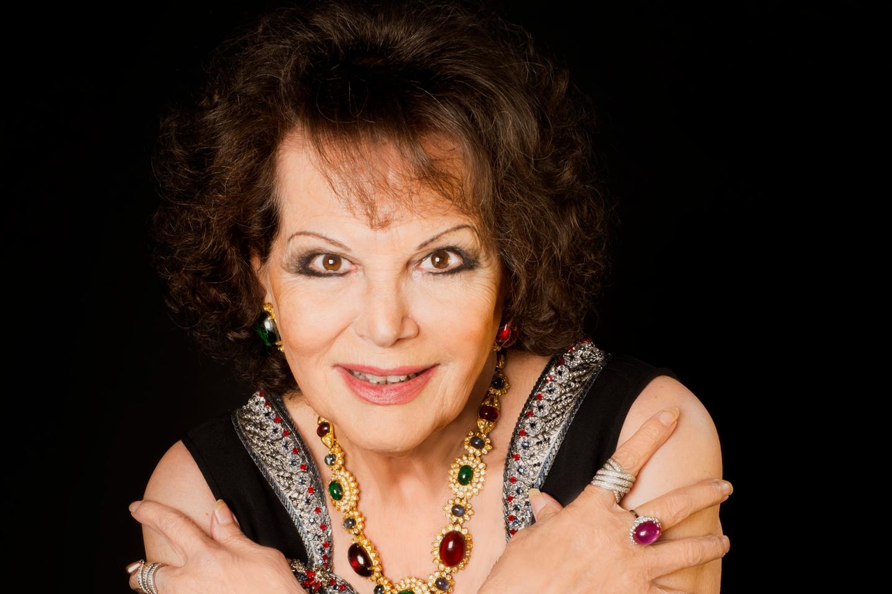 Claudia Cardinale "Le Monde"a: "Bu iş bana birçok hayat sundu"