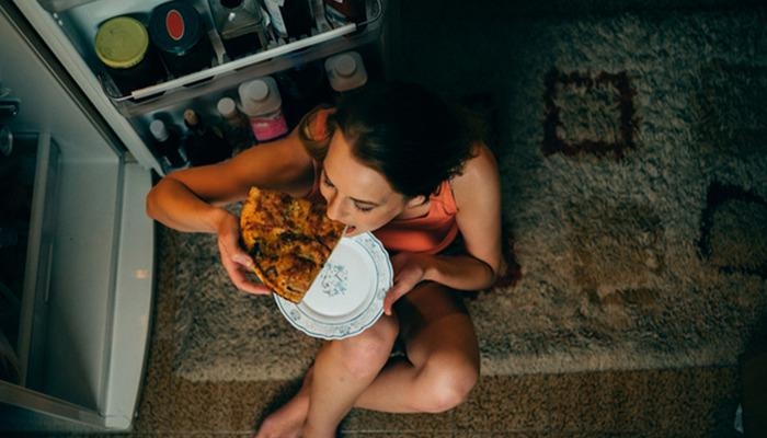 La pregunta que todos se hacen: ¿Comer de noche engorda? ¿Qué puedo hacer cuando tengo hambre por la noche? ¿Cuántas horas antes de acostarme debo comer? Los expertos explican...