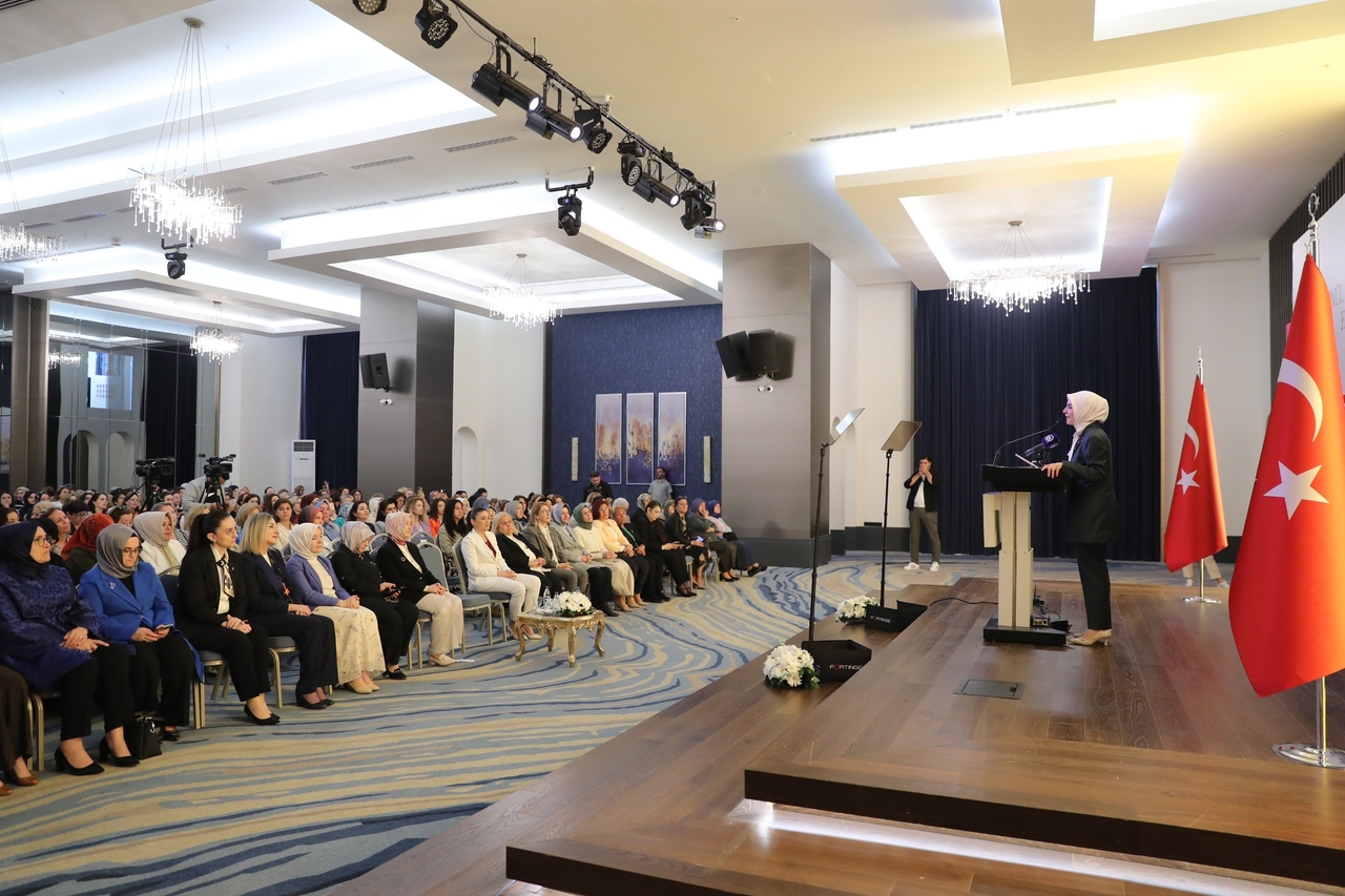 Il ministro Göktaş ha sottolineato l'importanza del progetto degli ambasciatori volontari