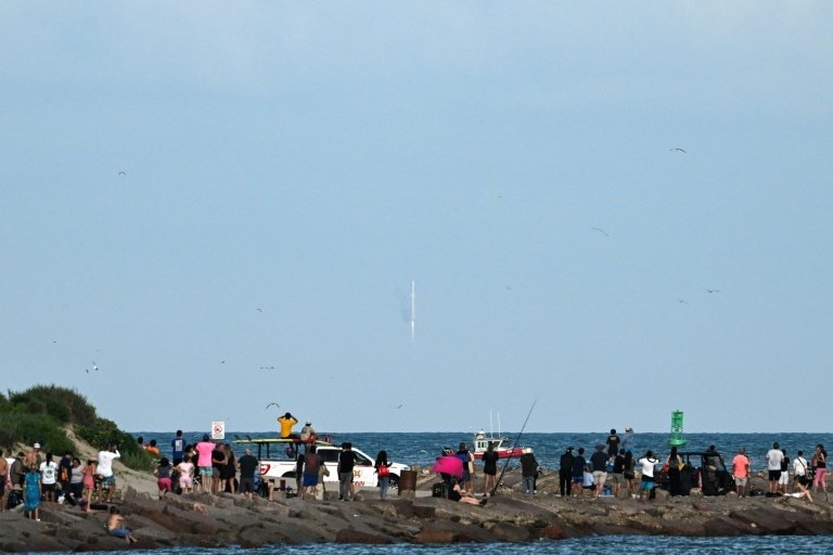 SpaceX wystrzeliwuje megarakietę Starship po eksplozjach podczas poprzednich testów