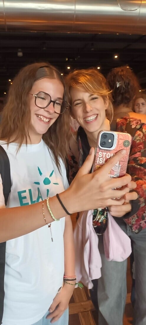 El colegio representado en la ceremonia de la asociación ELA en París