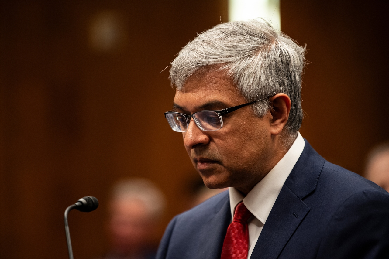 Changes at NIH Give Political Appointees Greater Power To Fund or Block Research
