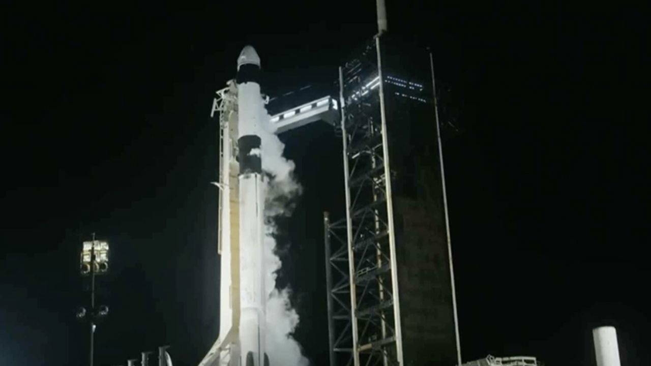 Polnische, ungarische und indische Astronauten beginnen ihre Weltraumreise