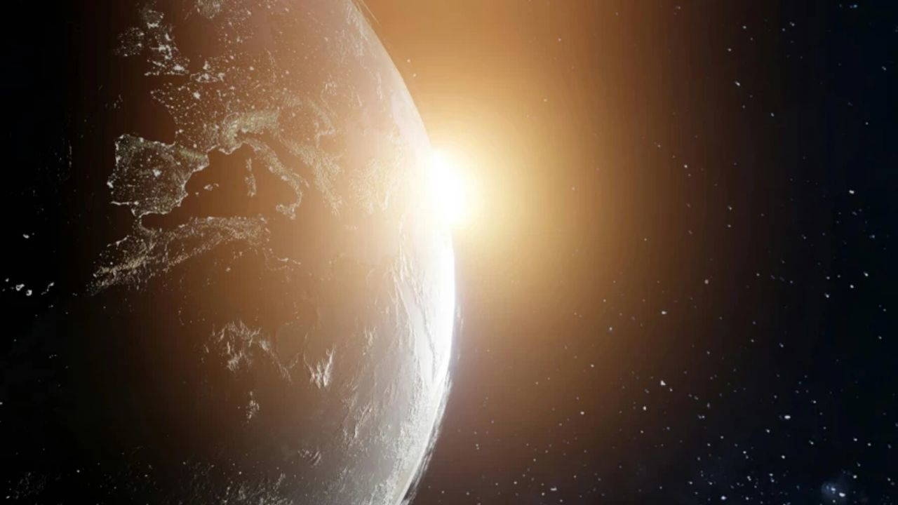 Okazuje się, że Księżyc nie jest jedynym satelitą Ziemi