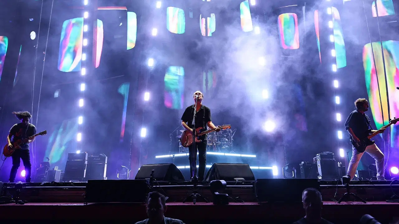 İstanbul Festivali’nde Madrigal ile Mor ve Ötesi’nden unutulmaz gece