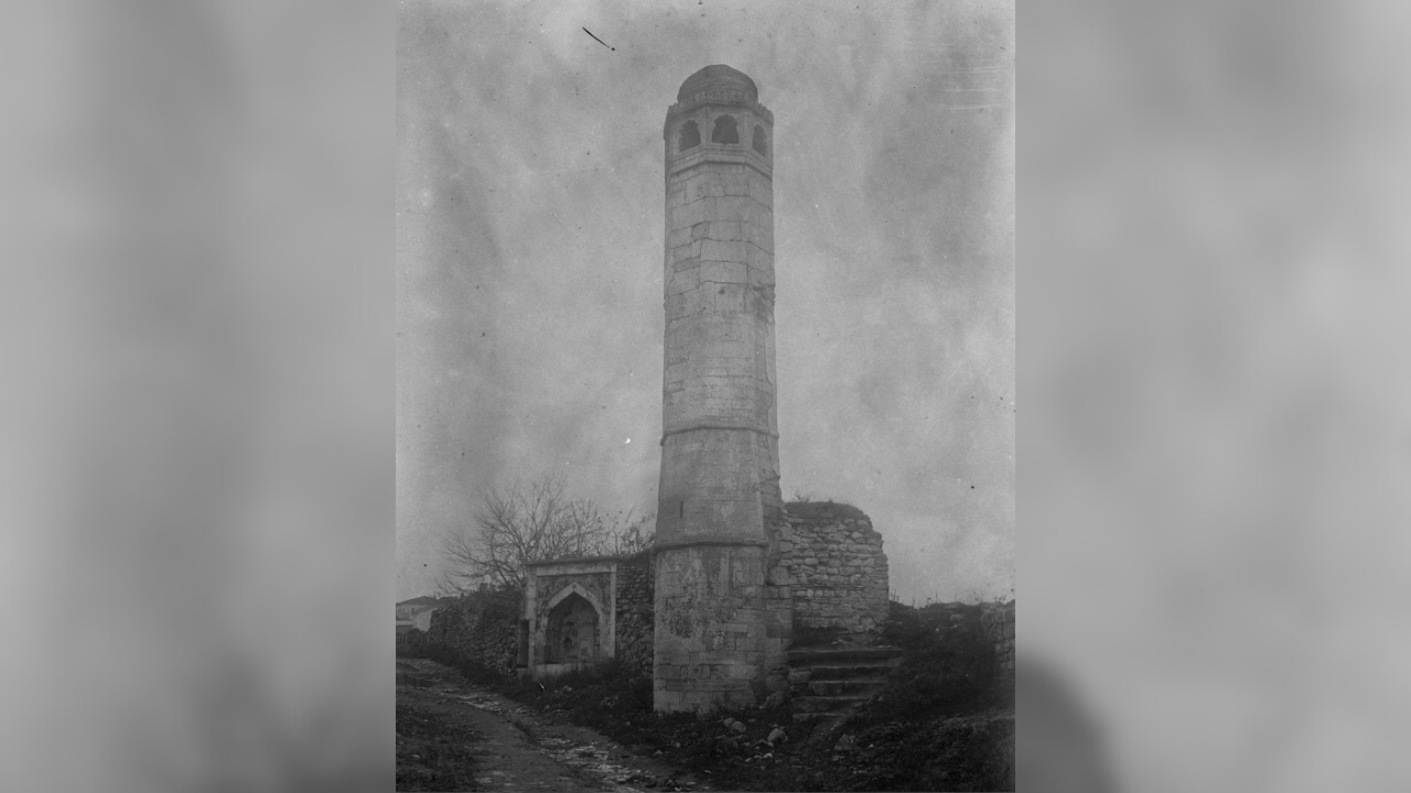 Die Regierung, die Schlafsäle und Moscheen nach Mimar Sinan benannt hat, vergisst, die historischen Denkmäler selbst zu schützen!