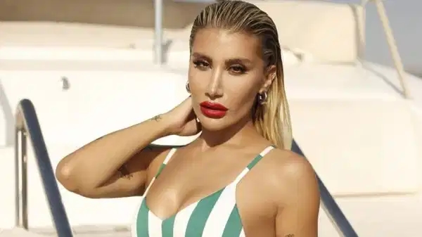 Шокирована нападением на Ирем Дериджи: «У меня сломаны ногти снизу, я так расстроена»