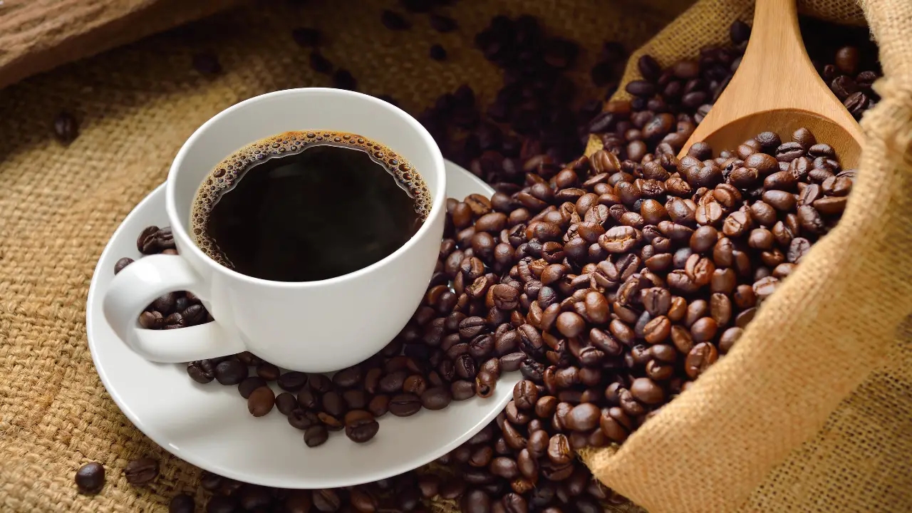 Coffee Bros. prowadzi ogólnokrajowe działania mające na celu zwolnienie kawy z ceł w obliczu napięć w branży