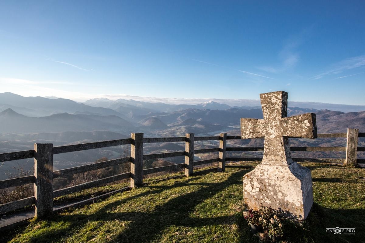 Panoramas à couper le souffle : 7 chapelles à voir absolument au Pays basque