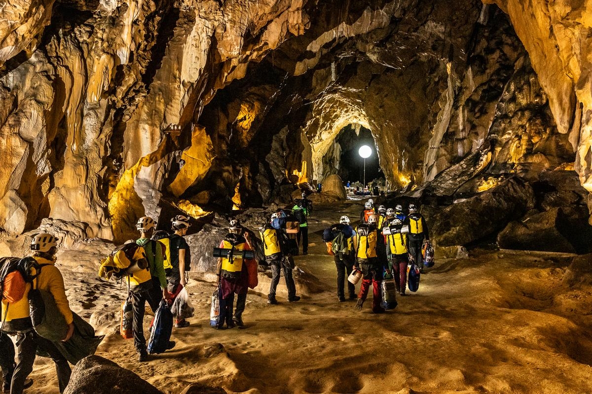 Zwei Wochen von der Welt abgeschnitten: In den Ariège-Pyrenäen werden 17 Menschen isoliert in einer Höhle leben
