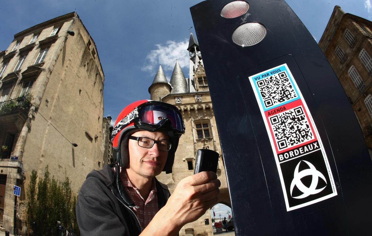 „Obiekty kultu” lata: kod QR