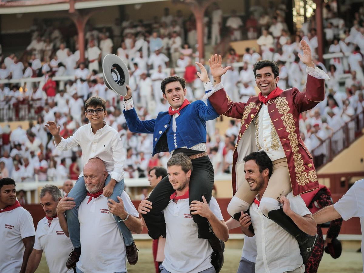 Em imagens. Festival de Bayonne 2025: uma retrospectiva das touradas a cavalo