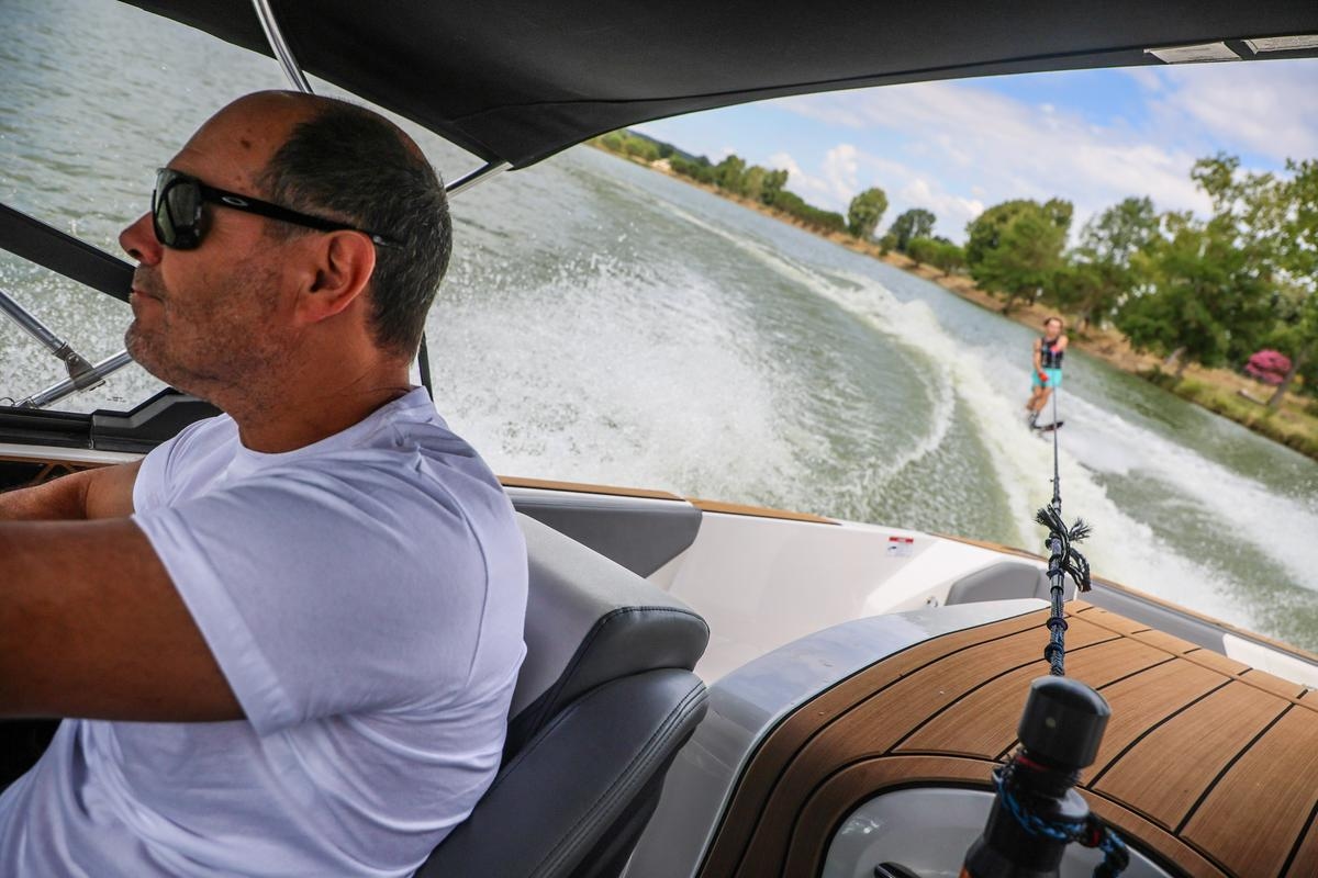 A water ski school opens its doors in Layrac