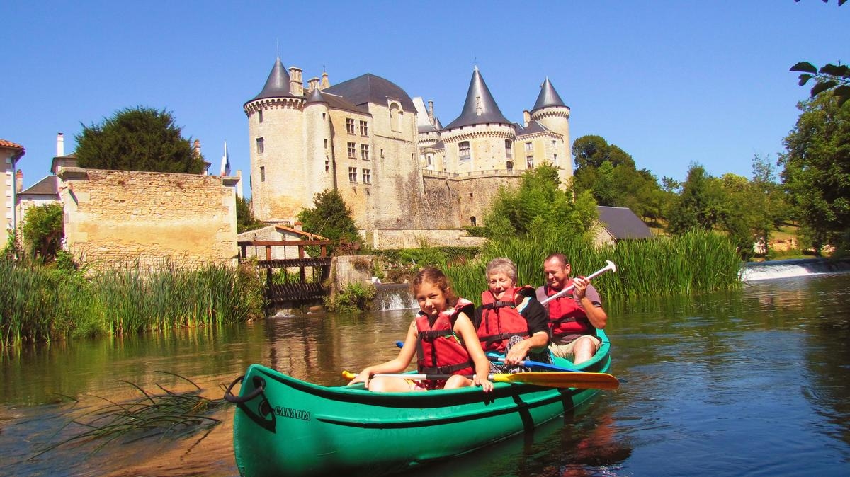 Charente: kürek sörfü, kano, yüzme... tatiliniz için üç su kenarı aktivitesi