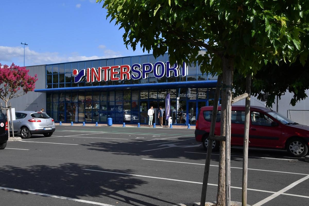 Dordogne: Büyük bir spor malzemeleri mağazası gece boyunca soyuldu