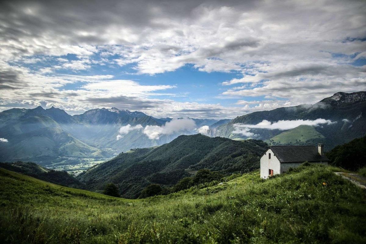 Steile Berge, Edelweiß und Hirten: Eine Reise durch das Aspe-Tal, hinauf zu seinen Hängen