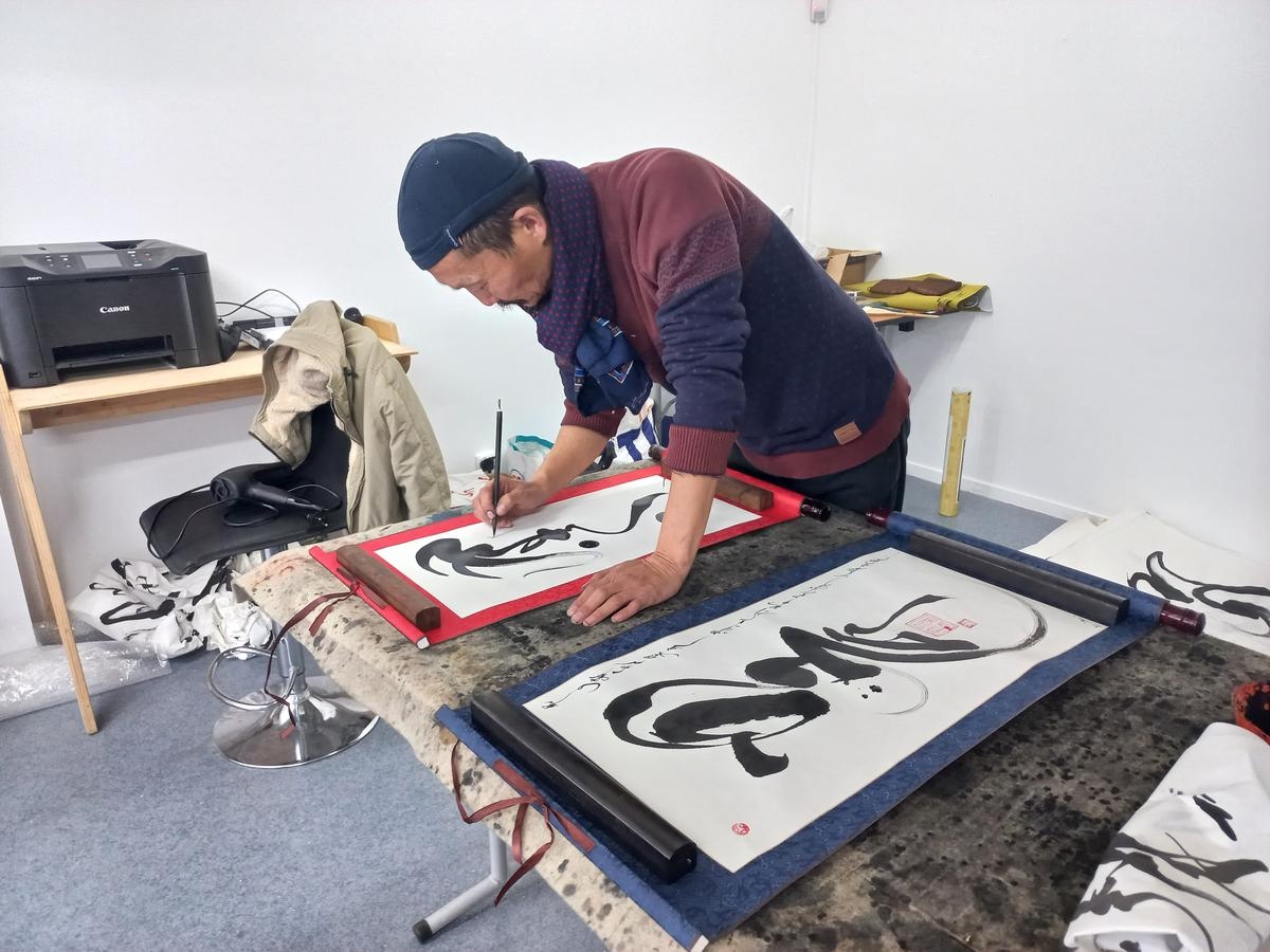 Royan: Mongolian calligraphy attracts thousands of Royan residents and holidaymakers