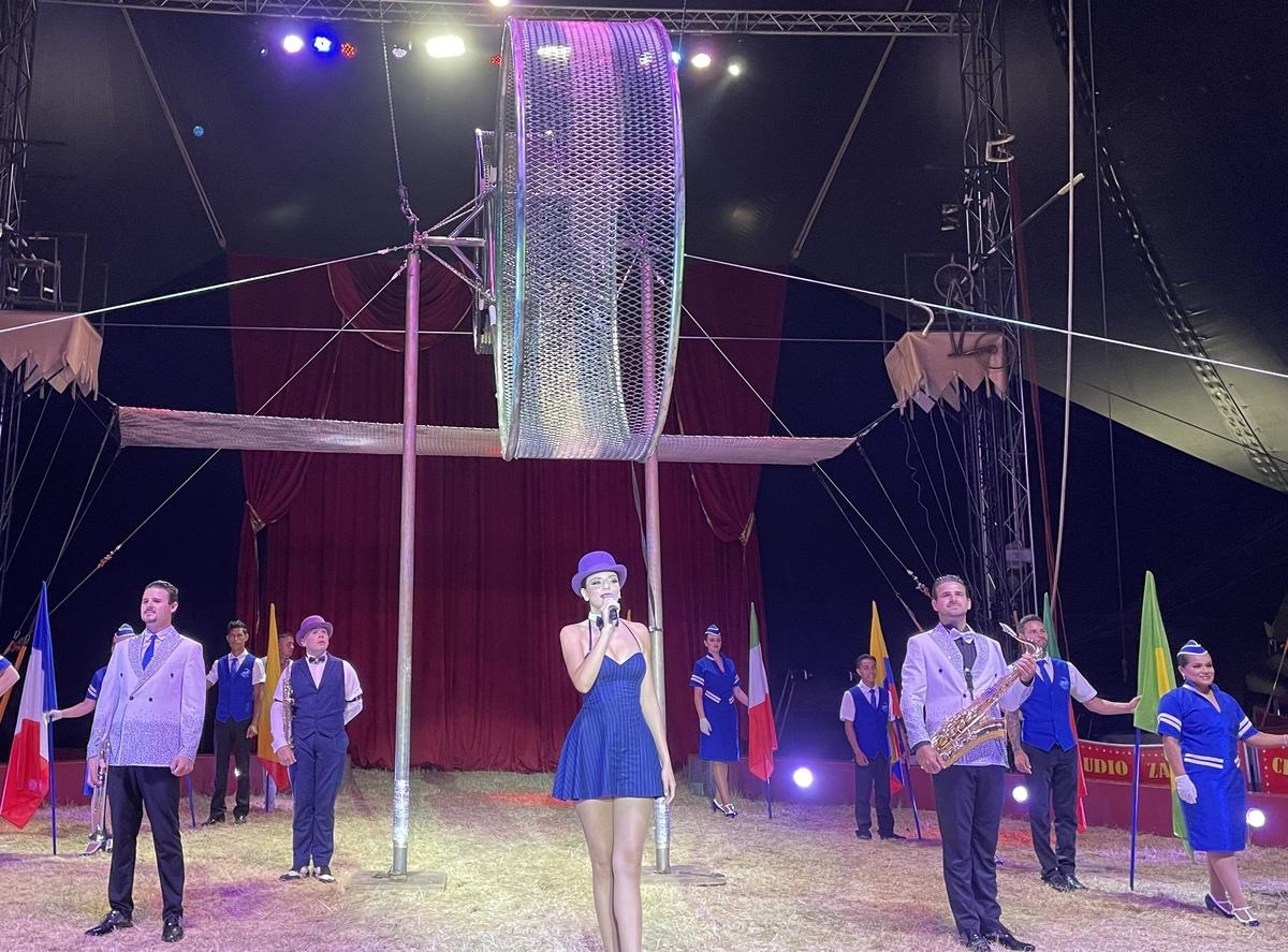 Charente-Maritime: entre bastidores del circo de Claudio Zavatta, que actúa hasta finales de agosto en Médis