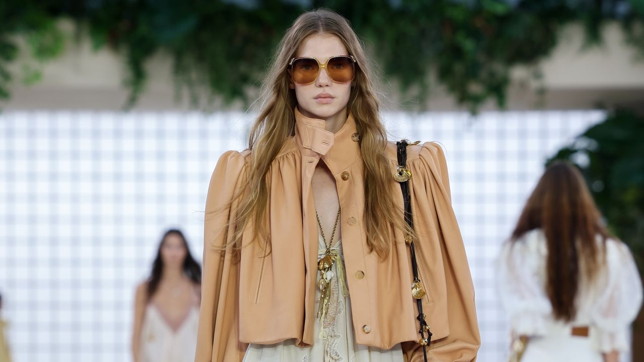 Boho-chic: 4 styling ideas for the spring/summer 2025 trend – according to Chloé & Co