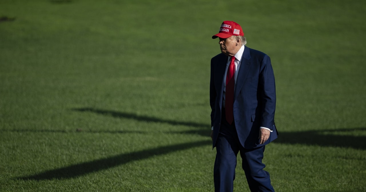 A Truth Social trava com a publicação ao vivo de Trump sobre o atentado ao Irã